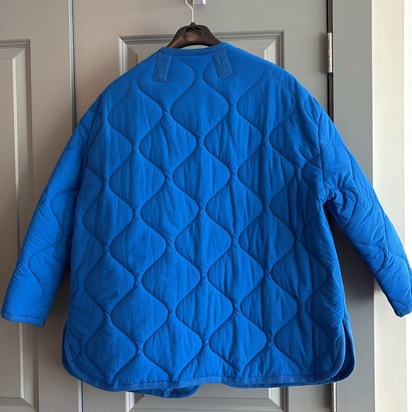 Blue Jacket - Picture 3 of 4